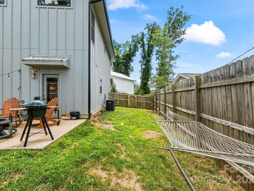 24 Blake Court, Arden, NC 28704.  MLS# CAR4288092, YatesRealty ID 30230. 