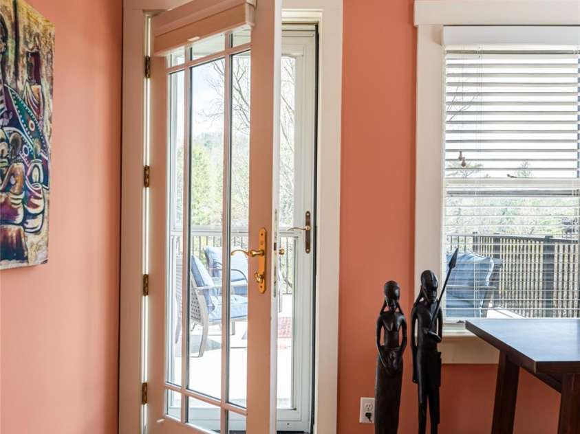 18 Edgemont Road, Asheville, NC 28801.  MLS# CAR4352399, YatesRealty ID 30231. 