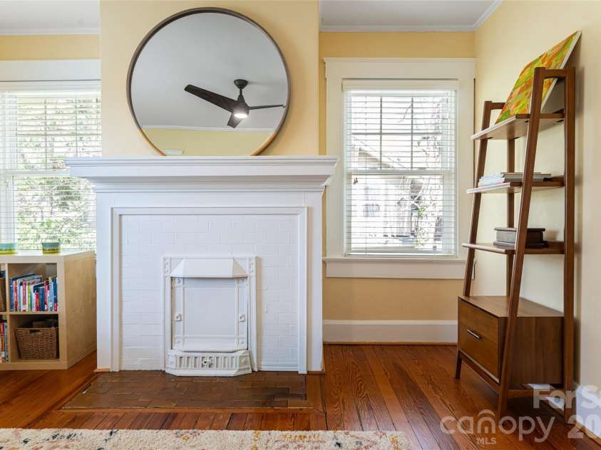 18 Edgemont Road, Asheville, NC 28801.  MLS# CAR4352399, YatesRealty ID 30231. 