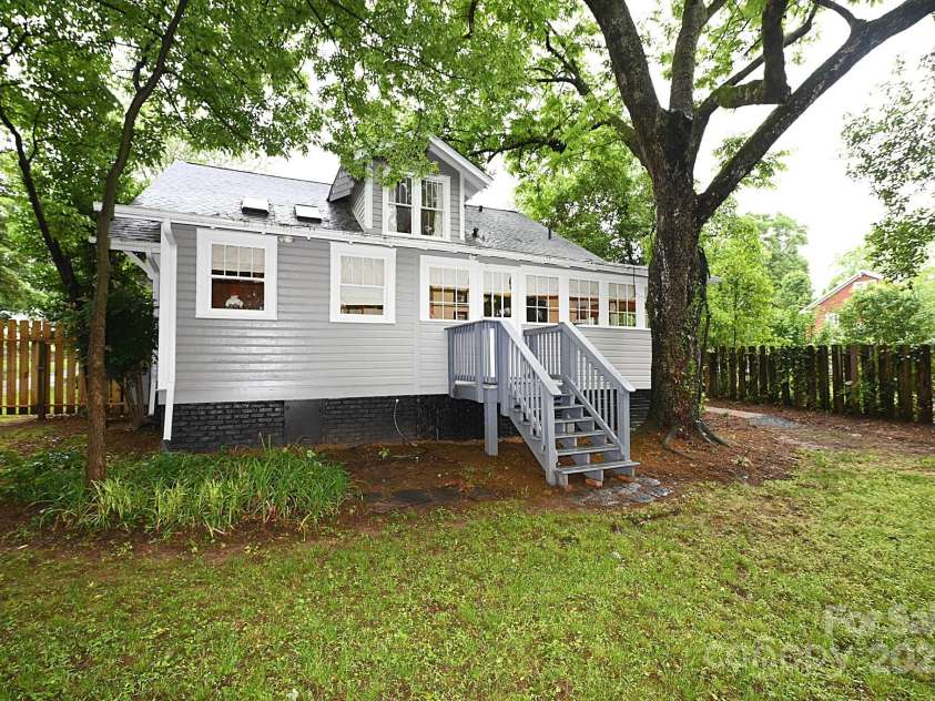 616 Deal Avenue, Newton, NC 28658.  MLS# CAR4264086, YatesRealty ID 30231. 