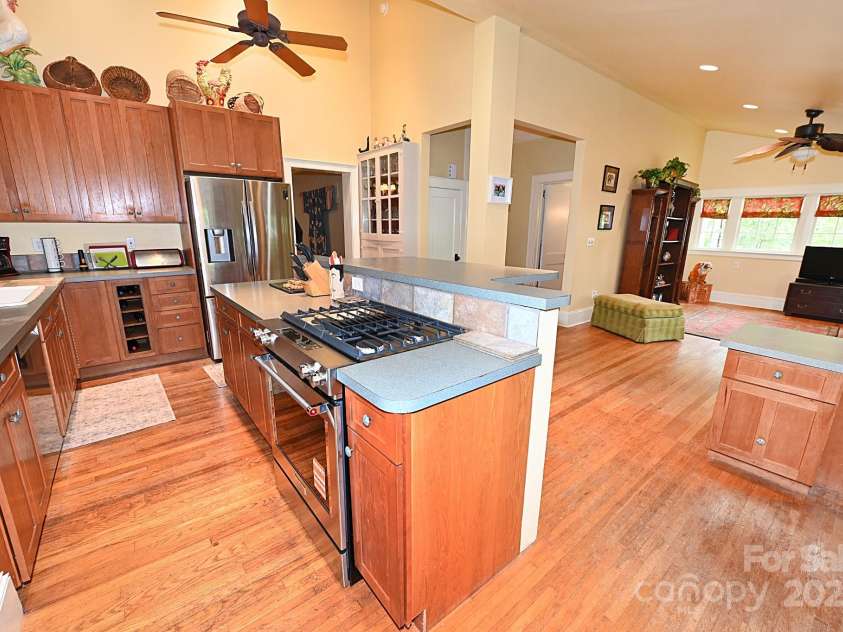 616 Deal Avenue, Newton, NC 28658.  MLS# CAR4264086, YatesRealty ID 30231. 