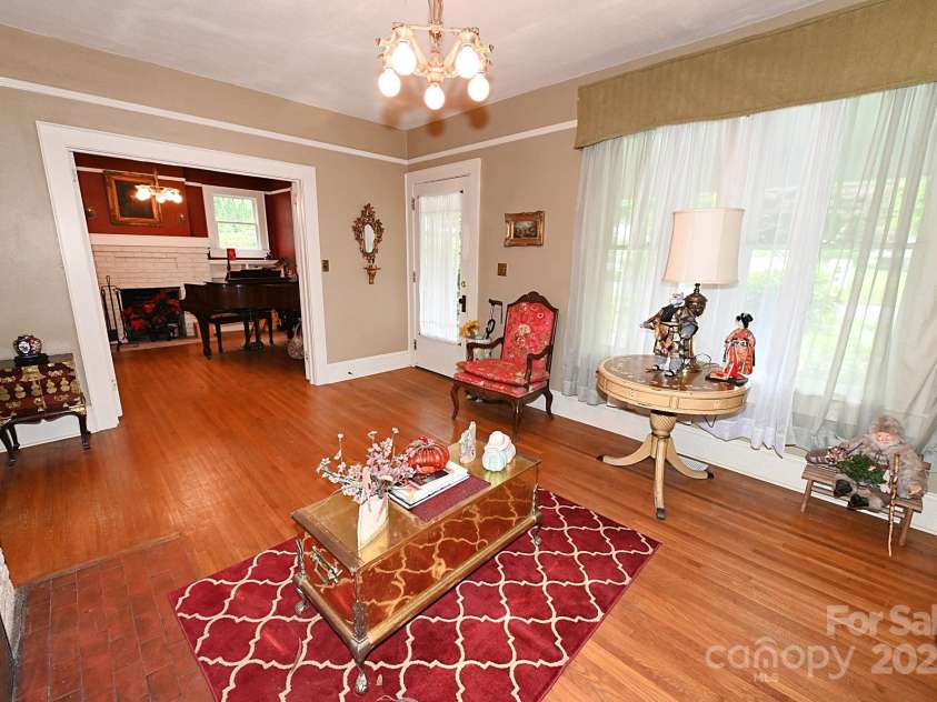 616 Deal Avenue, Newton, NC 28658.  MLS# CAR4264086, YatesRealty ID 30231. 