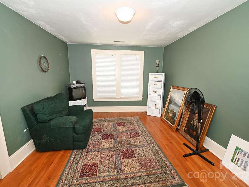616 Deal Avenue, Newton, NC 28658.  MLS# CAR4264086, YatesRealty ID 30231. 