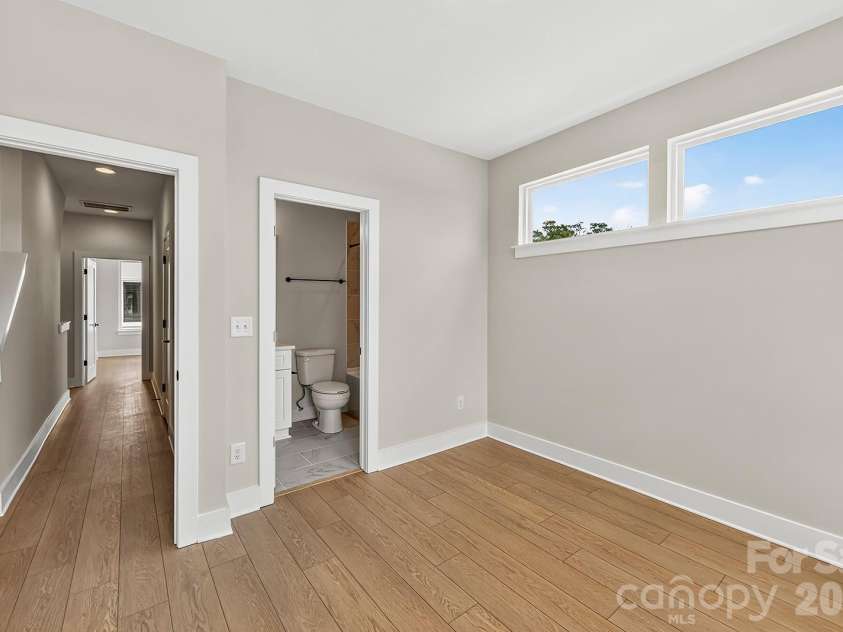 150 Red Azalea Lane, Charlotte, NC 28217.  MLS# CAR4364804, YatesRealty ID 30232. 
