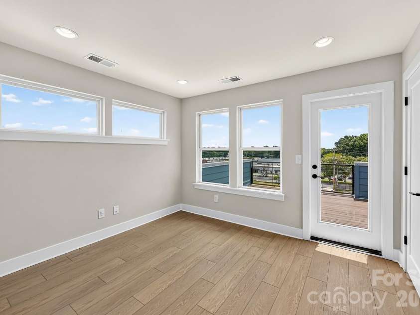 150 Red Azalea Lane, Charlotte, NC 28217.  MLS# CAR4364804, YatesRealty ID 30232. 