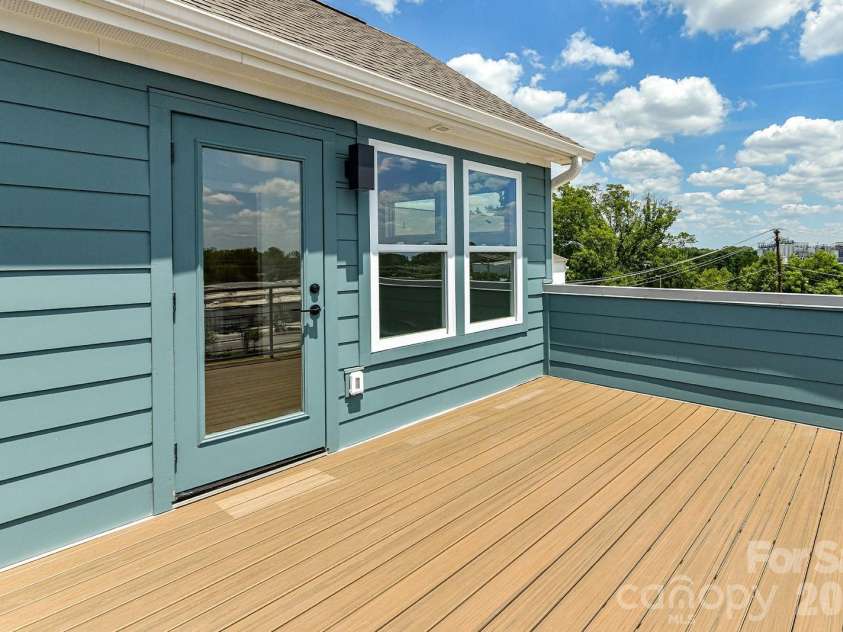 150 Red Azalea Lane, Charlotte, NC 28217.  MLS# CAR4364804, YatesRealty ID 30232. 