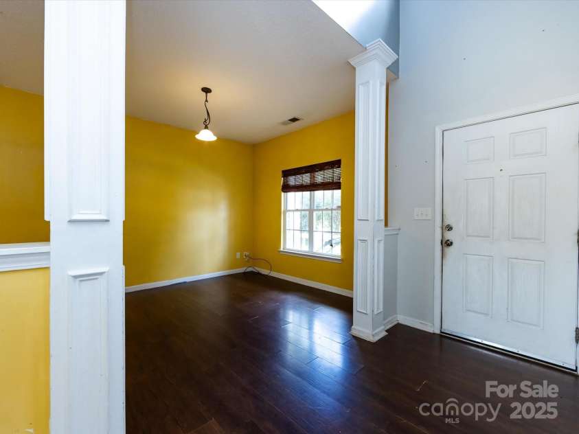3509 Joel Turner Drive, Charlotte, NC 28216.  MLS# CAR4283361, YatesRealty ID 30232. 