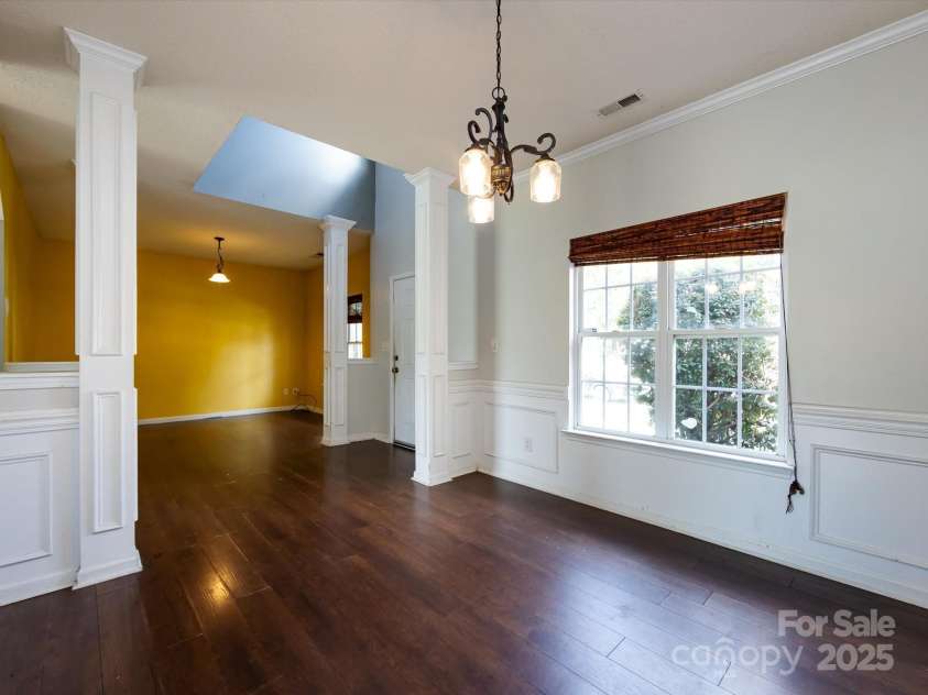 3509 Joel Turner Drive, Charlotte, NC 28216.  MLS# CAR4283361, YatesRealty ID 30232. 