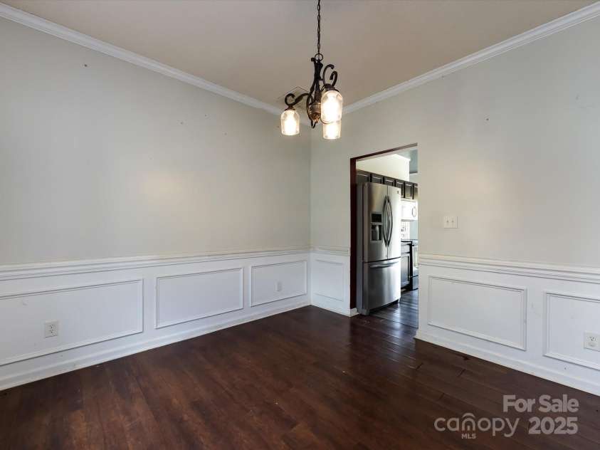 3509 Joel Turner Drive, Charlotte, NC 28216.  MLS# CAR4283361, YatesRealty ID 30232. 