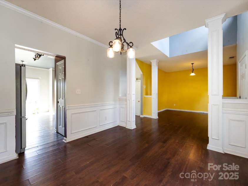 3509 Joel Turner Drive, Charlotte, NC 28216.  MLS# CAR4283361, YatesRealty ID 30232. 