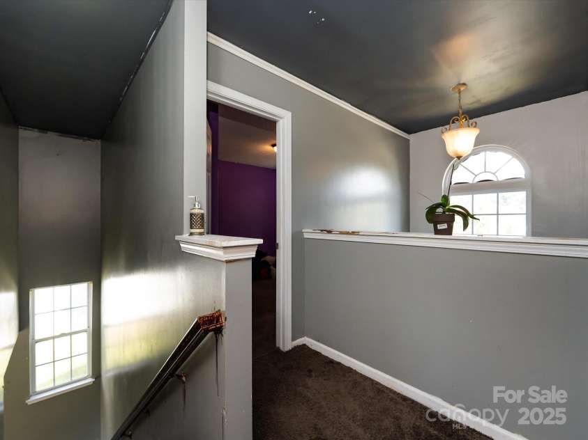 3509 Joel Turner Drive, Charlotte, NC 28216.  MLS# CAR4283361, YatesRealty ID 30232. 