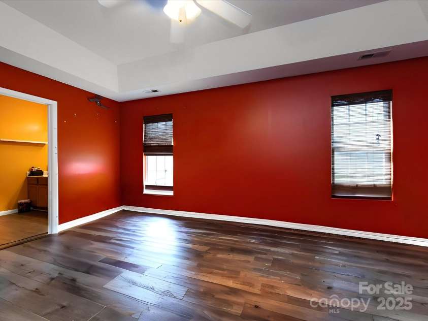 3509 Joel Turner Drive, Charlotte, NC 28216.  MLS# CAR4283361, YatesRealty ID 30232. 