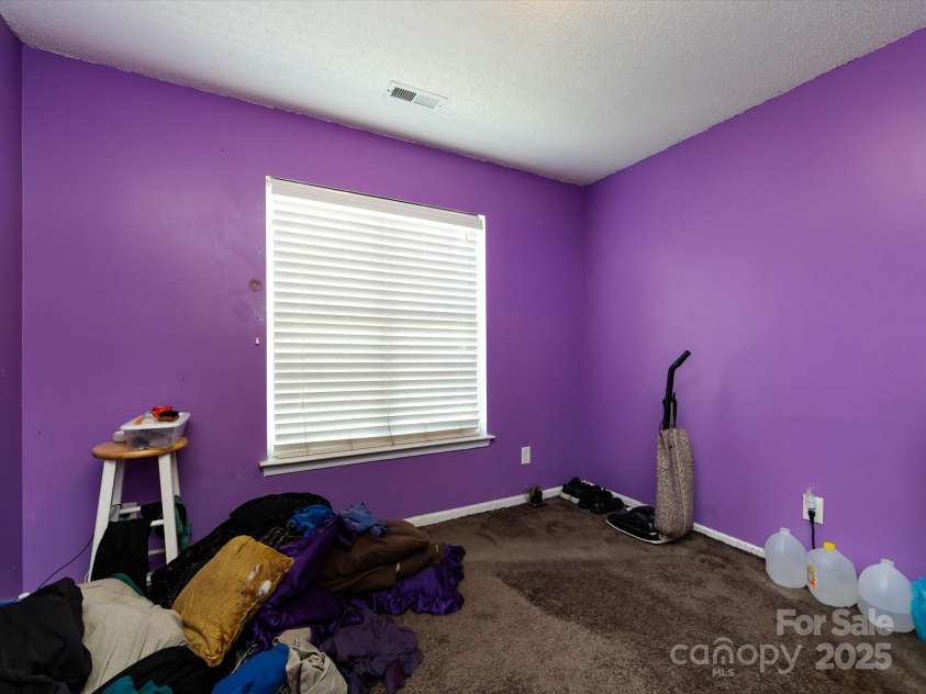 3509 Joel Turner Drive, Charlotte, NC 28216.  MLS# CAR4283361, YatesRealty ID 30232. 