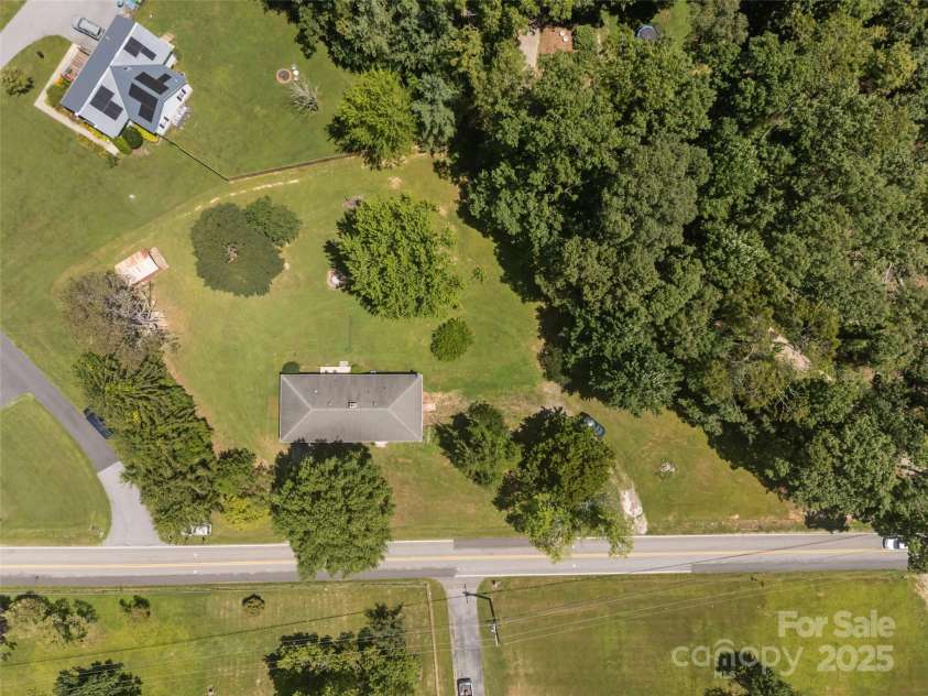 50 Baldwin Road, Arden, NC 28704.  MLS# CAR4288417, YatesRealty ID 30233. 