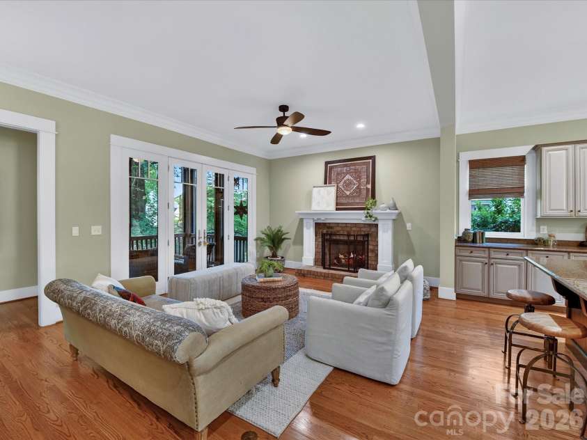 514 Magnolia Avenue, Charlotte, NC 28203.  MLS# CAR4372489, YatesRealty ID 30233. 