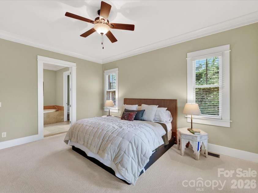 514 Magnolia Avenue, Charlotte, NC 28203.  MLS# CAR4372489, YatesRealty ID 30233. 