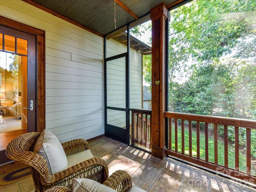 514 Magnolia Avenue, Charlotte, NC 28203.  MLS# CAR4372489, YatesRealty ID 30233. 