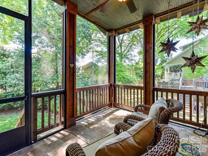 514 Magnolia Avenue, Charlotte, NC 28203.  MLS# CAR4372489, YatesRealty ID 30233. 