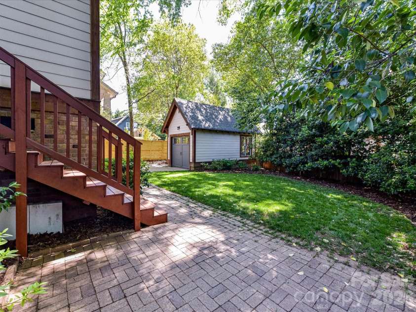 514 Magnolia Avenue, Charlotte, NC 28203.  MLS# CAR4372489, YatesRealty ID 30233. 