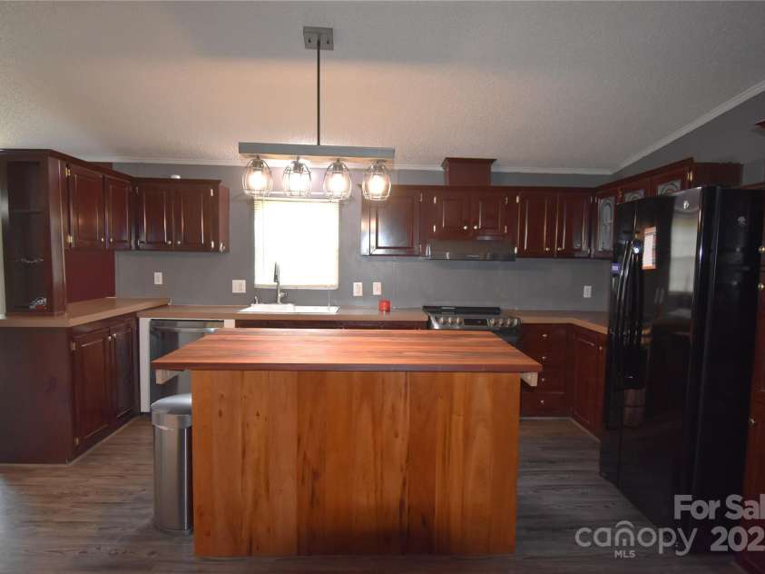 106 Holden Drive, Grover, NC 28073.  MLS# CAR4281680, YatesRealty ID 30234. 