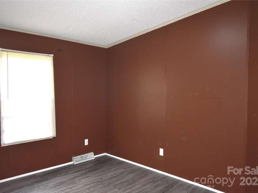 106 Holden Drive, Grover, NC 28073.  MLS# CAR4281680, YatesRealty ID 30234. 