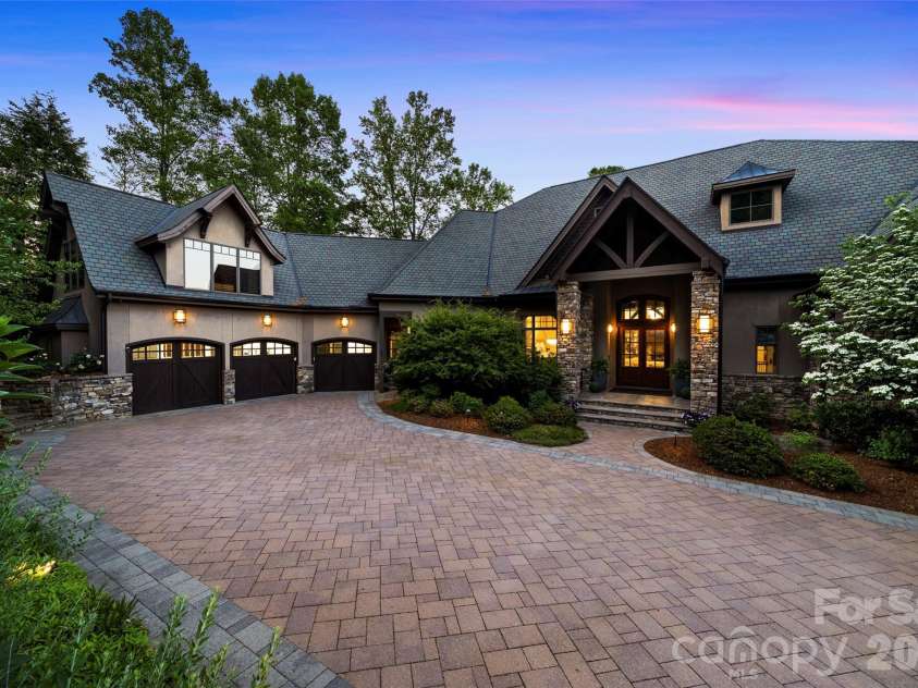 47 Ridge Pine Trail, Arden, NC 28704.  MLS# CAR4370746, YatesRealty ID 30234. Driveway entrance