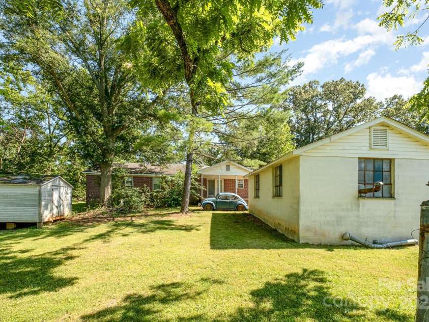 220 Lackey Street, Kings Mountain, NC 28086.  MLS# CAR4278704, YatesRealty ID 30235. 