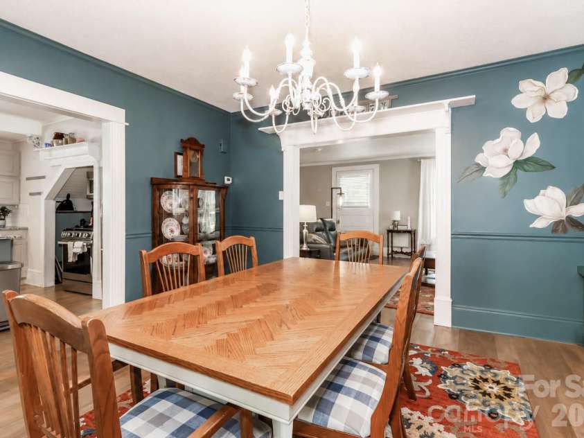 235 Race Street, Statesville, NC 28677.  MLS# CAR4374876, YatesRealty ID 30236. 