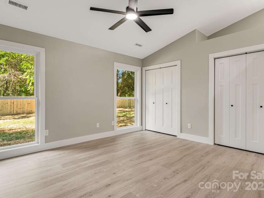 64 Southchase Drive, Fletcher, NC 28732.  MLS# CAR4288102, YatesRealty ID 30236. 
