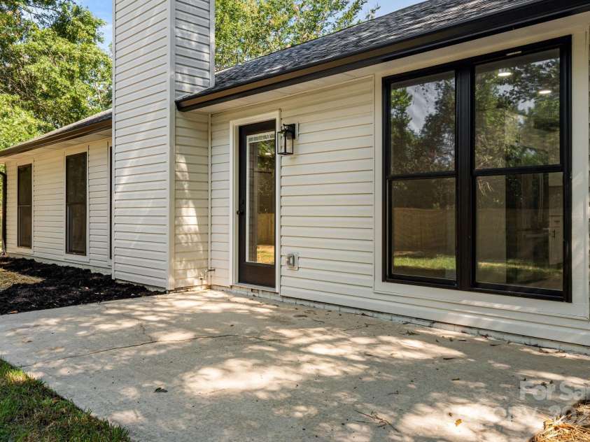 64 Southchase Drive, Fletcher, NC 28732.  MLS# CAR4288102, YatesRealty ID 30236. 