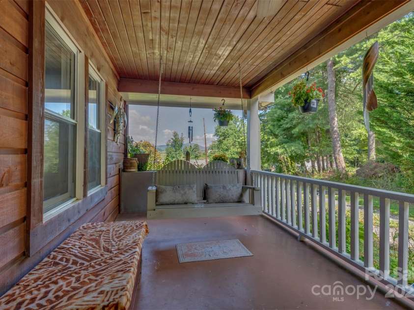 47 Granny Apple Road, Hendersonville, NC 28792.  MLS# CAR4279433, YatesRealty ID 30237. Front porch