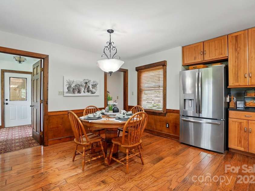 7204 NC 218 Highway, Marshville, NC 28103.  MLS# CAR4273852, YatesRealty ID 30238. Stunning Kitchen 