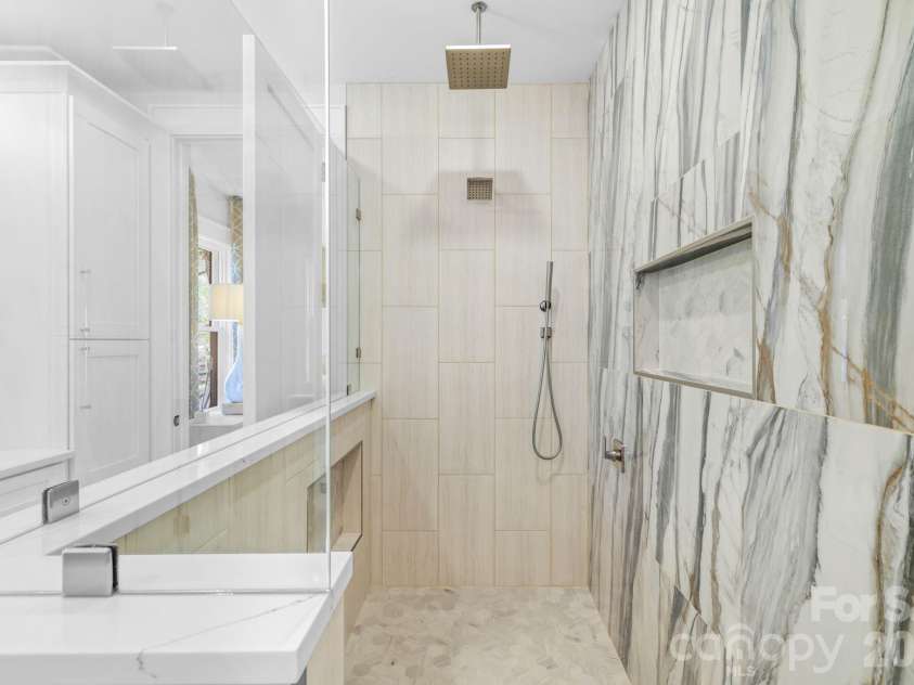 95 Cardinal Trace, Lake Toxaway, NC 28747.  MLS# CAR4431327, YatesRealty ID 30238. Luxury Spa shower