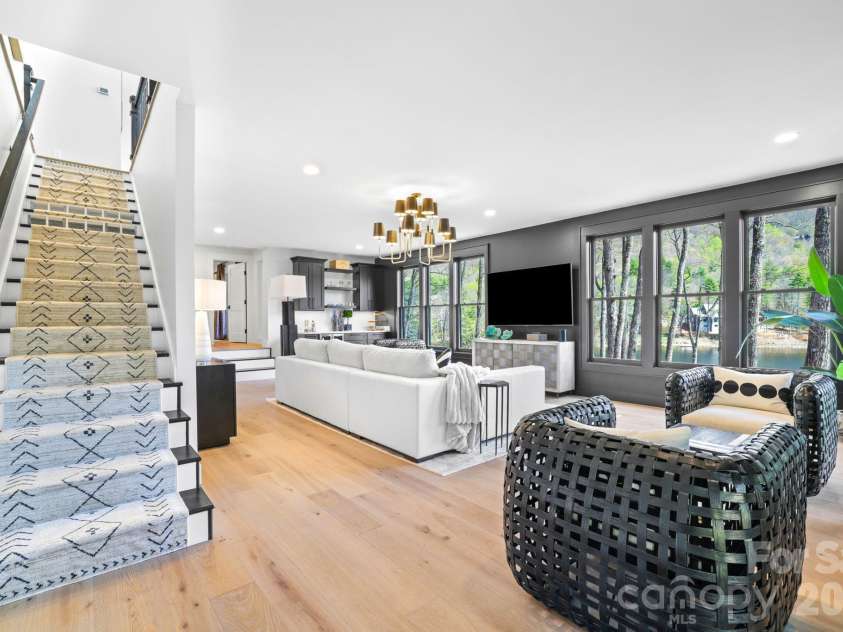 95 Cardinal Trace, Lake Toxaway, NC 28747.  MLS# CAR4431327, YatesRealty ID 30238. To Lower Level