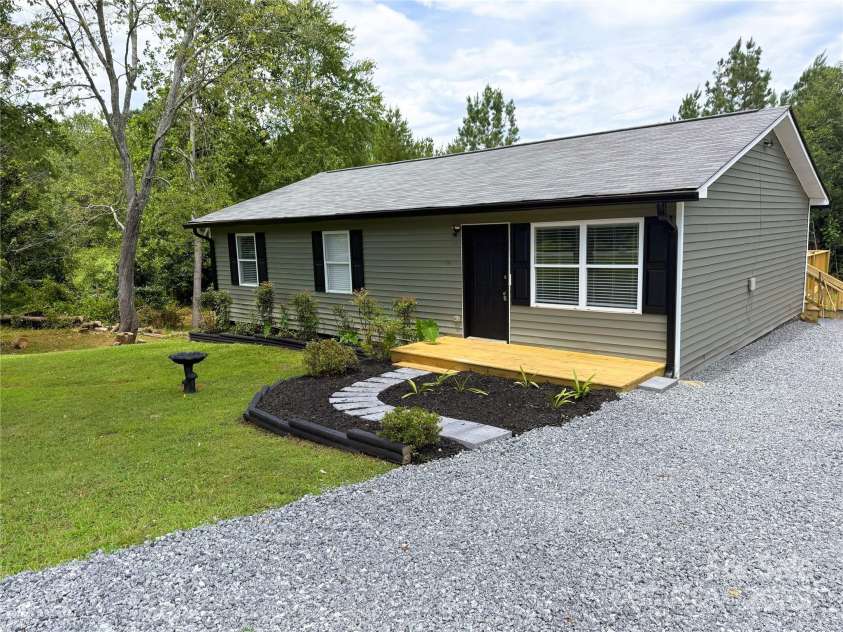 204 Caldwell Street, Forest City, NC 28043.  MLS# CAR4283485, YatesRealty ID 30239. 