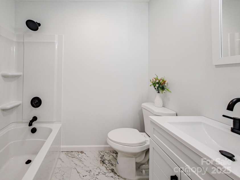 204 Caldwell Street, Forest City, NC 28043.  MLS# CAR4283485, YatesRealty ID 30239. Full Bathroom