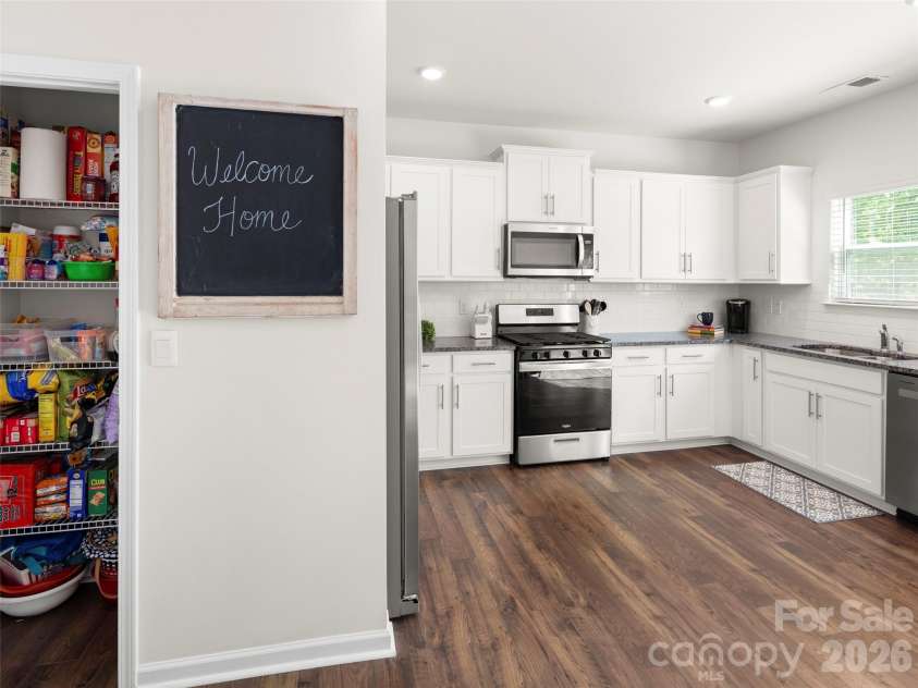 734 Fountain Park Boulevard, Asheville, NC 28806.  MLS# CAR4380533, YatesRealty ID 30239. 