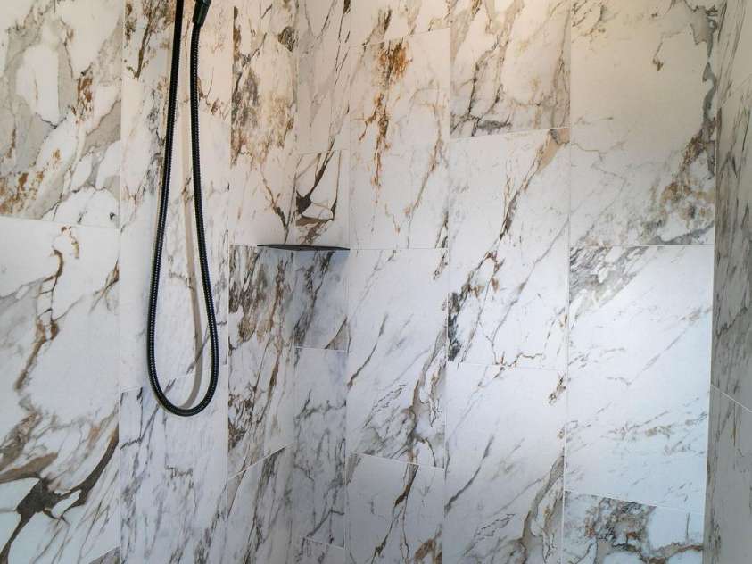 147 Wood Road, Brevard, NC 28712.  MLS# CAR4285999, YatesRealty ID 30240. Primary Tile Shower!