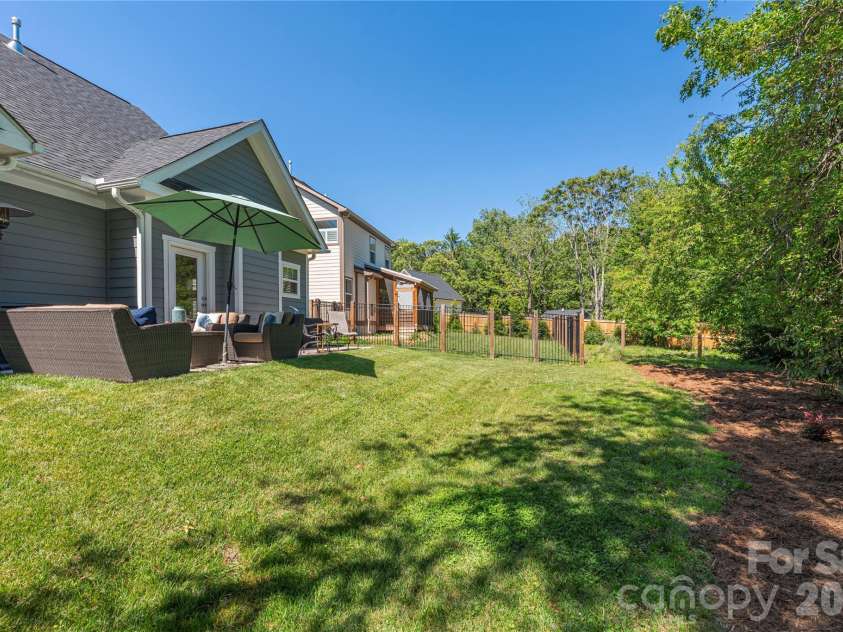 28 Reagan Run Court, Arden, NC 28704.  MLS# CAR4377989, YatesRealty ID 30240. 