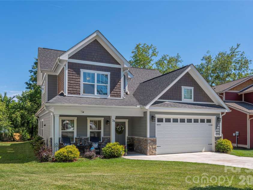 28 Reagan Run Court, Arden, NC 28704.  MLS# CAR4377989, YatesRealty ID 30240. Front View