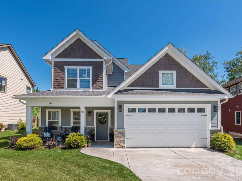 28 Reagan Run Court, Arden, NC 28704.  MLS# CAR4377989, YatesRealty ID 30240. Oversized concrete driveway