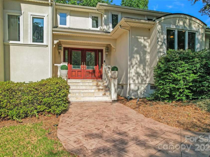 35 Heritage Drive, Clover, SC 29710.  MLS# CAR4287135, YatesRealty ID 30241. 