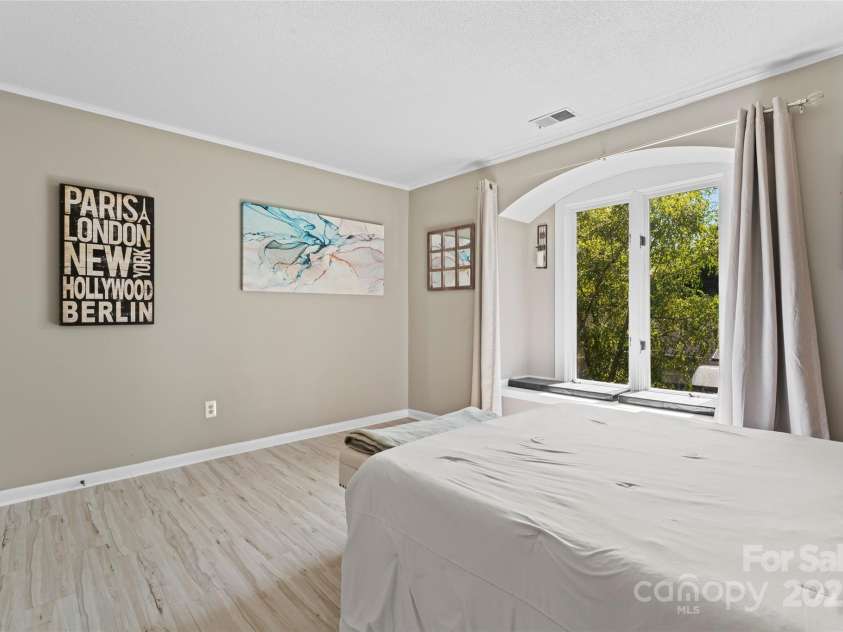 35 Heritage Drive, Clover, SC 29710.  MLS# CAR4287135, YatesRealty ID 30241. 