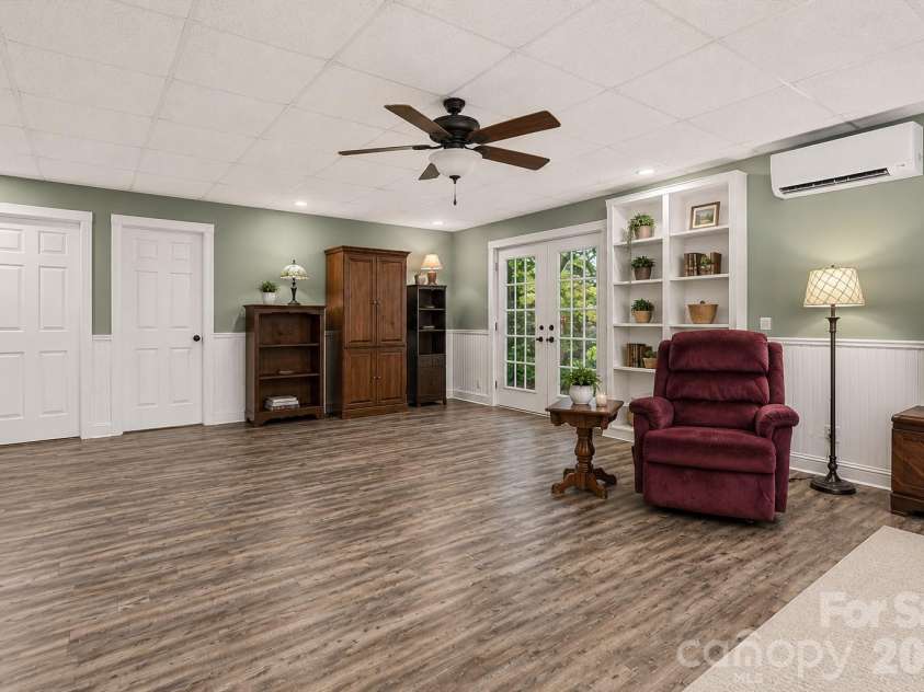 60 Hawks Pointe Lane, Weaverville, NC 28787.  MLS# CAR4385628, YatesRealty ID 30242. 