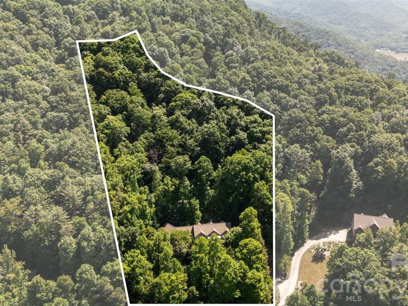 60 Hawks Pointe Lane, Weaverville, NC 28787.  MLS# CAR4385628, YatesRealty ID 30242. 