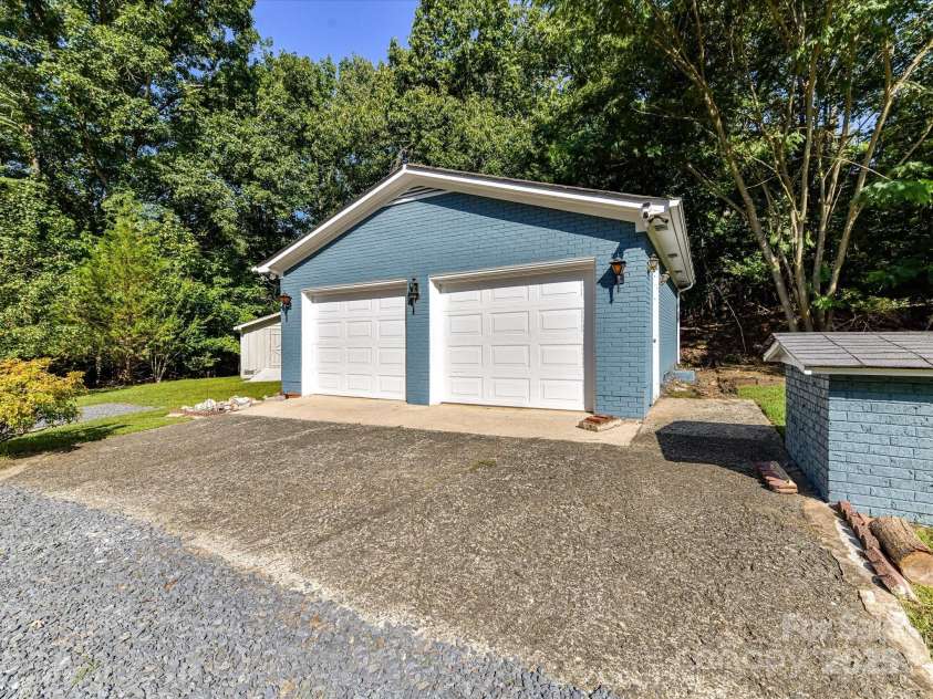 23353 Lake Tillery Road, Albemarle, NC 28001.  MLS# CAR4285145, YatesRealty ID 30243. 