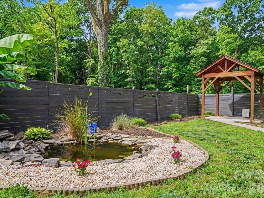 1023 Piney Drive, Monroe, NC 28110.  MLS# CAR4387708, YatesRealty ID 30244. 