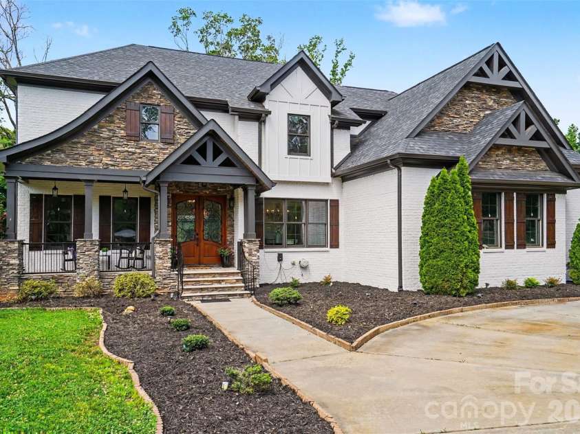 1023 Piney Drive, Monroe, NC 28110.  MLS# CAR4387708, YatesRealty ID 30244. 