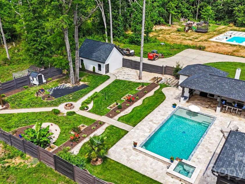 1023 Piney Drive, Monroe, NC 28110.  MLS# CAR4387708, YatesRealty ID 30244. 