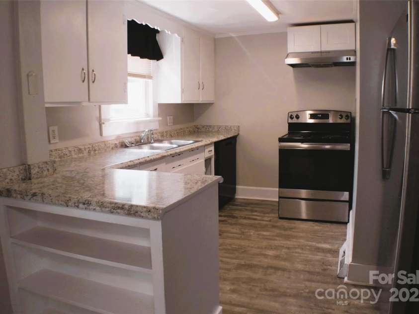 315 Second Street, Stanley, NC 28164.  MLS# CAR4273690, YatesRealty ID 30244. 